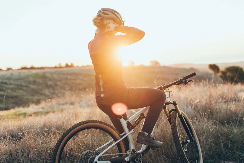 Teravail Camrock 29 inch Light/Supple Tubeless Ready Folding Tire in Beige-4