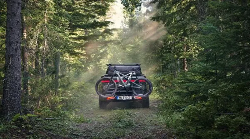 Thule Epos 2-Bike 13 pin Foldable Towbar Bike Rack in Black/Silver-3