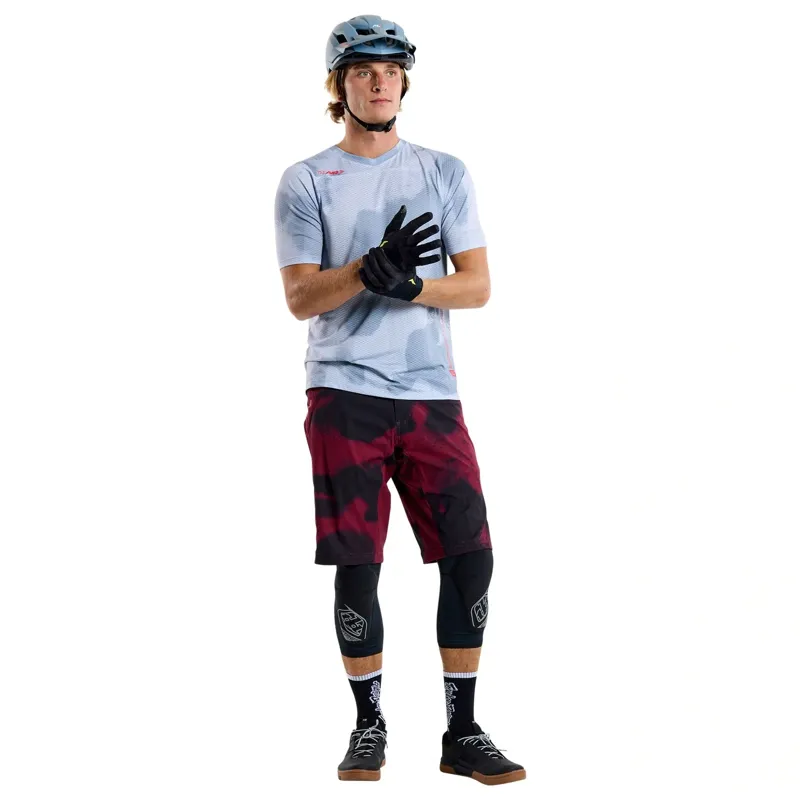 Troy Lee Designs Skyline Air Short Sleeve Jersey Flared in Concrete-4