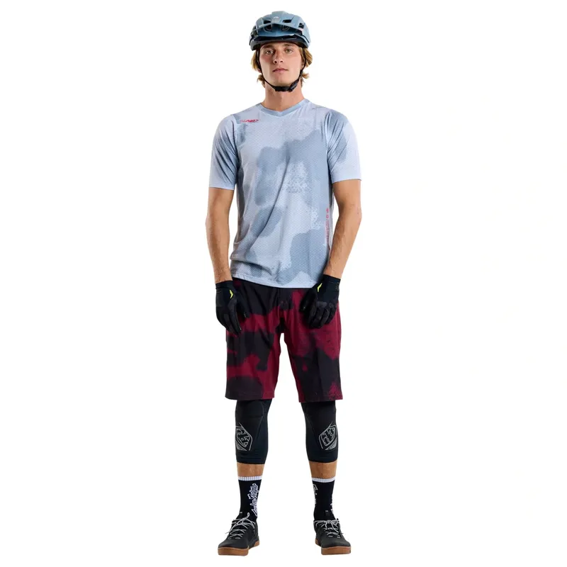 Troy Lee Designs Skyline Air Short Sleeve Jersey Flared in Concrete-5
