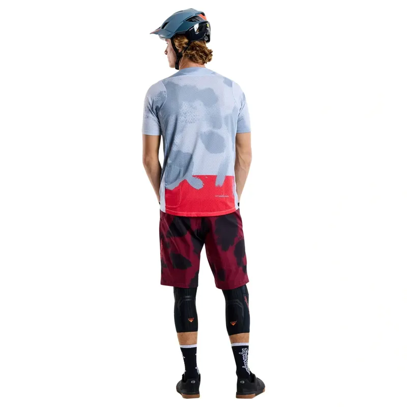 Troy Lee Designs Skyline Air Short Sleeve Jersey Flared in Concrete-8