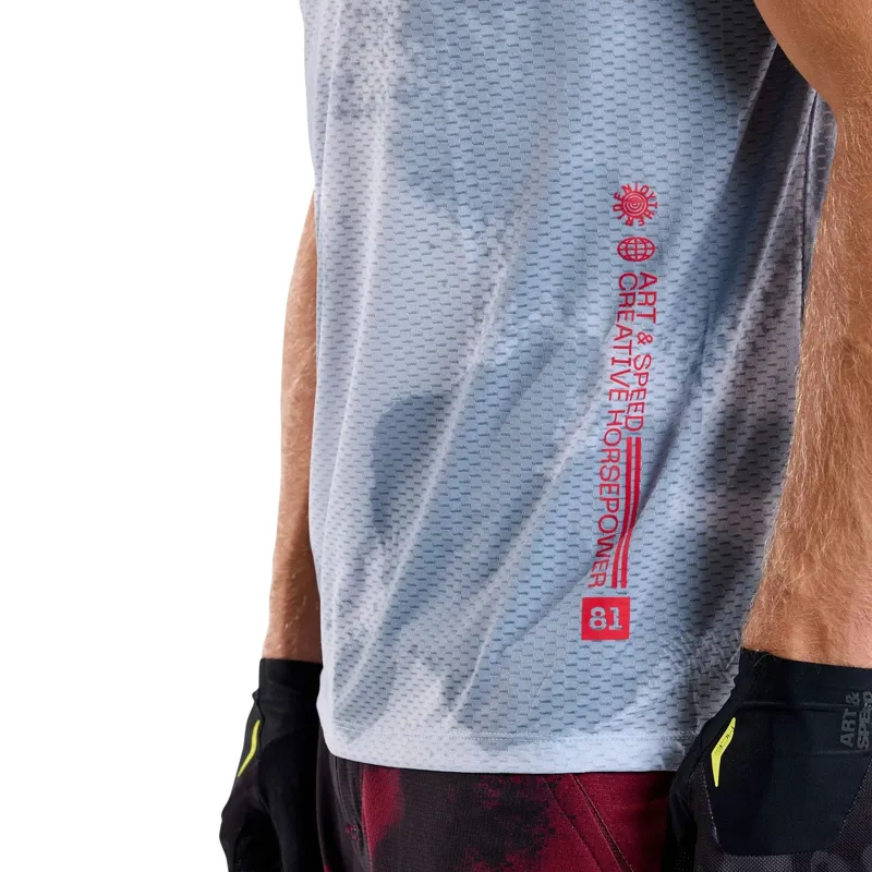 Troy Lee Designs Skyline Air Short Sleeve Jersey Flared in Concrete-11