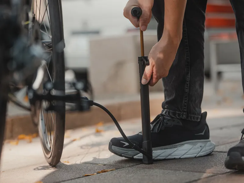 Topeak Morph Road with Gauge Pump in Black-3