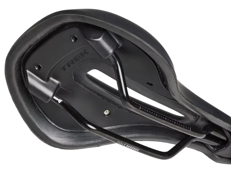 Trek Verse Short Bike Saddle 250 x 145 mm in Black-2