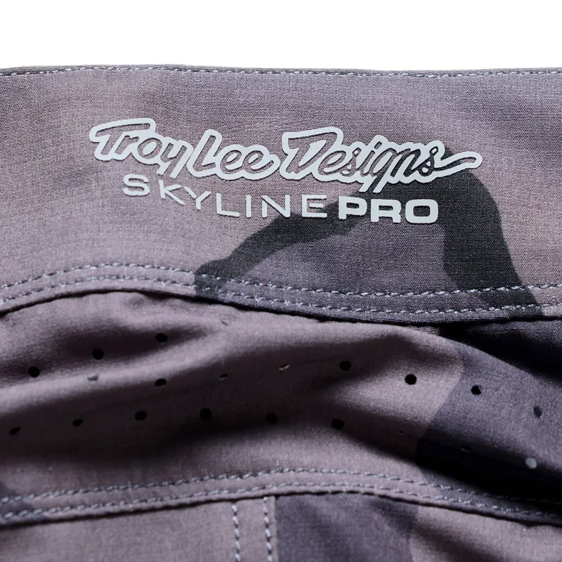 Troy Lee Designs Skyline Pro Pant Flow Camo Carbon in Black-3