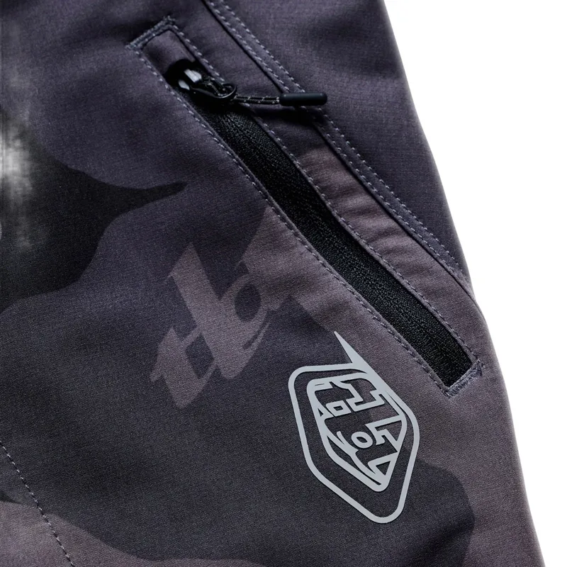 Troy Lee Designs Skyline Pro Pant Flow Camo Carbon in Black-4