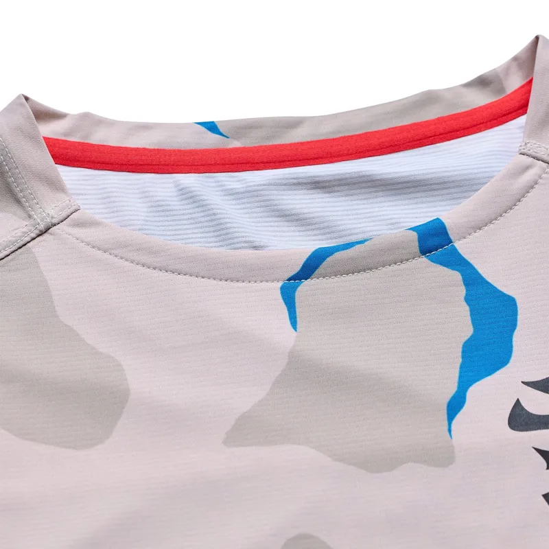 Troy Lee Designs Skyline Pro Short Sleeve Jersey Flow Camo Pumice in Grey-2