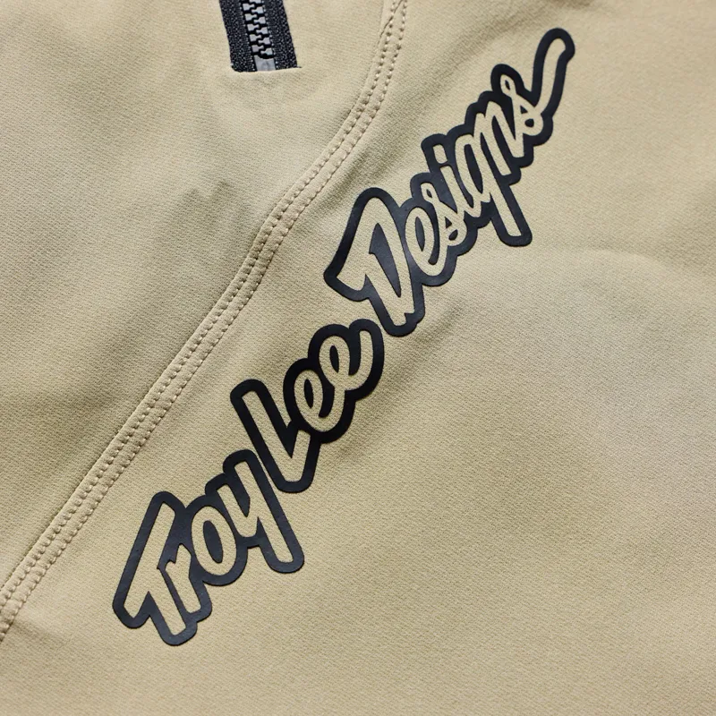 Troy Lee Designs Stage Short Shell Mono in Grey-2