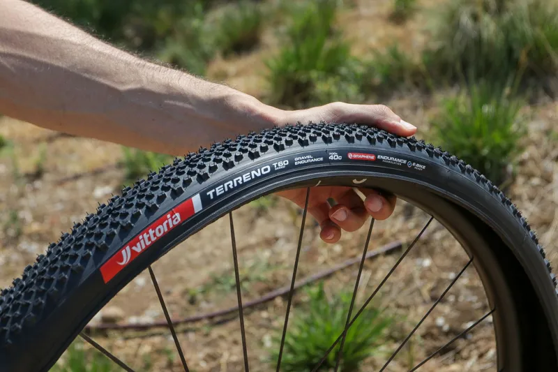 Vittoria Terreno T60 700c Mixed Gravel Endurance G2.0 Tubeless Ready Tyre in Black-2