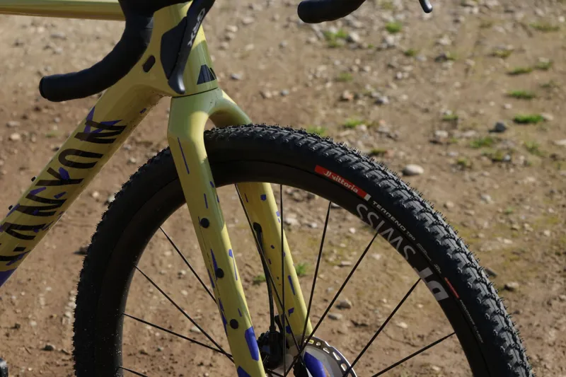 Vittoria Terreno T90 700c Mud Gravel Endurance G2.0 Tubeless Ready Tyre in Black-2