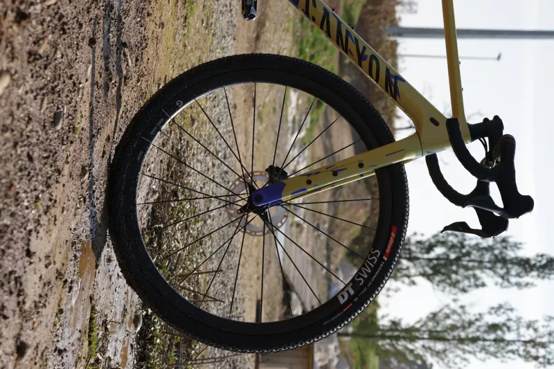 Vittoria Terreno T90 700c Mud Gravel Endurance G2.0 Tubeless Ready Tyre in Black-3