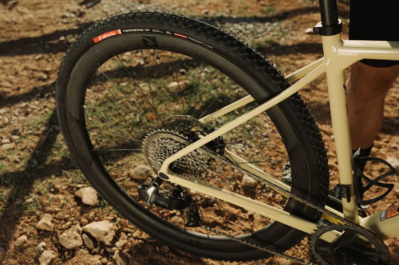 Vittoria Terreno T90 700c Mud Gravel Endurance G2.0 Tubeless Ready Tyre in Black-4
