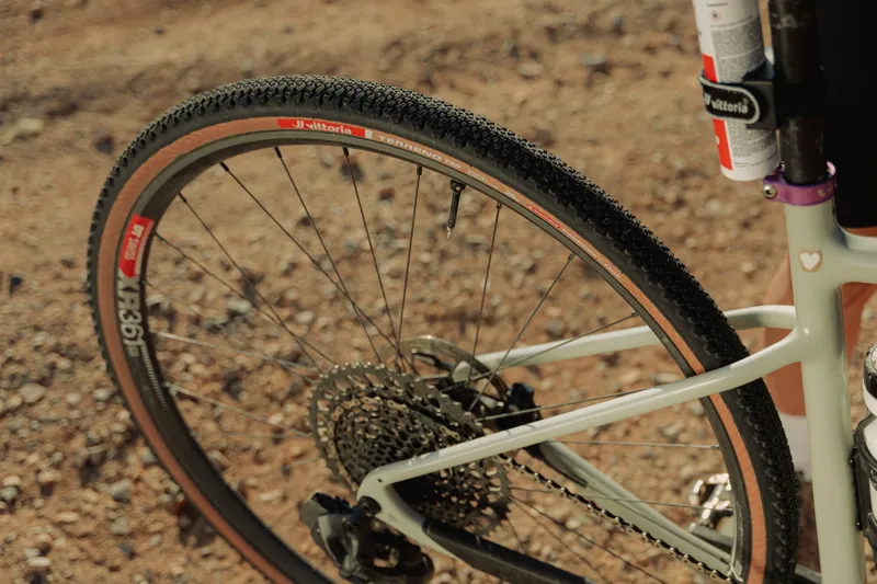 Vittoria Terreno T90 700c Mud Gravel Endurance G2.0 Tubeless Ready Tyre in Brown-3