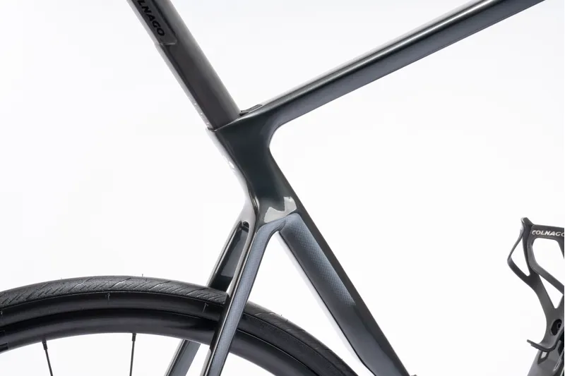 Colnago V4 Disc Road Bike Ultegra Di2 12 Speed 2025 in VDDK Black-8