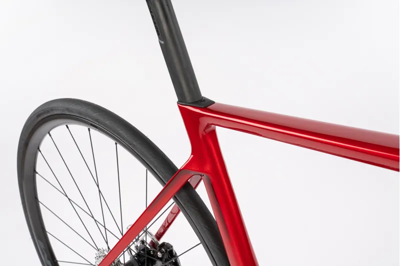 Colnago V4 Disc Road Bike Ultegra Di2 12 Speed 2025 in VDRD Red-9