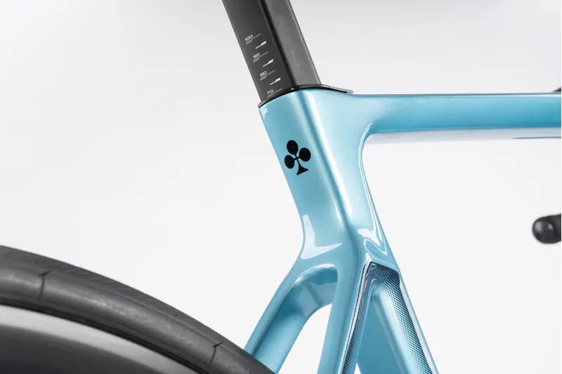 Colnago V4 Disc Road Bike Ultegra Di2 12 Speed 2025 in VDBL Blue-6