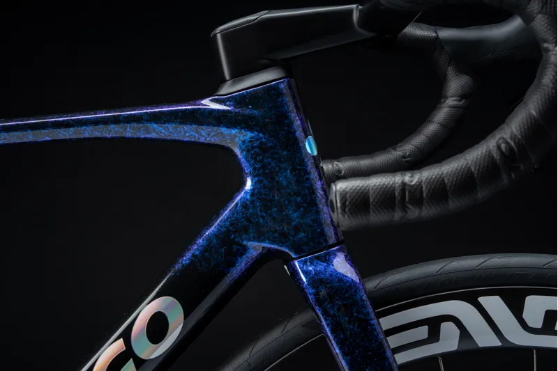 Colnago V5rs Disc Carbon Road Bike Dura Ace Di2 2025 in STBU Blue-4