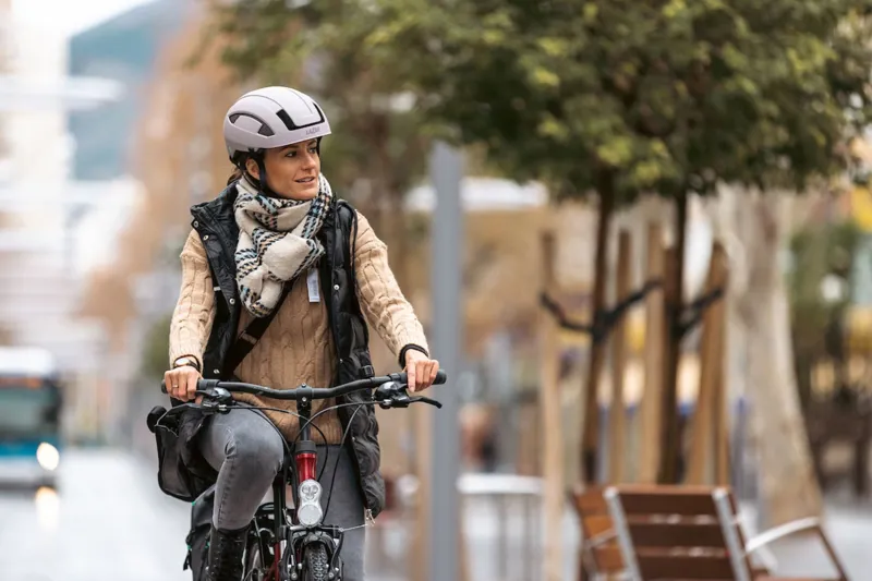 Lazer CityZen KC Urban Cycling Helmet in Laurel Green-10