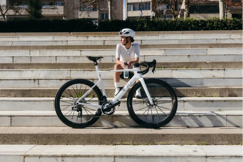 Liv Enviliv Advanced SL 0 AXS Road Bike 2026 in Prism Pearl-12