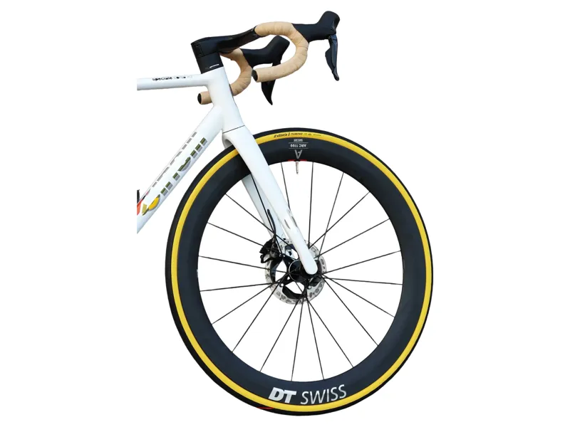 Vittoria Rubino V 700cx28 Folding G2.0 Clincher Road Tyre in Yellow/Black-2
