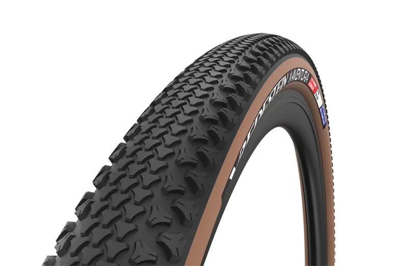 Vredestein Aventura 700x38C Gravel Tyre in Black/Tan