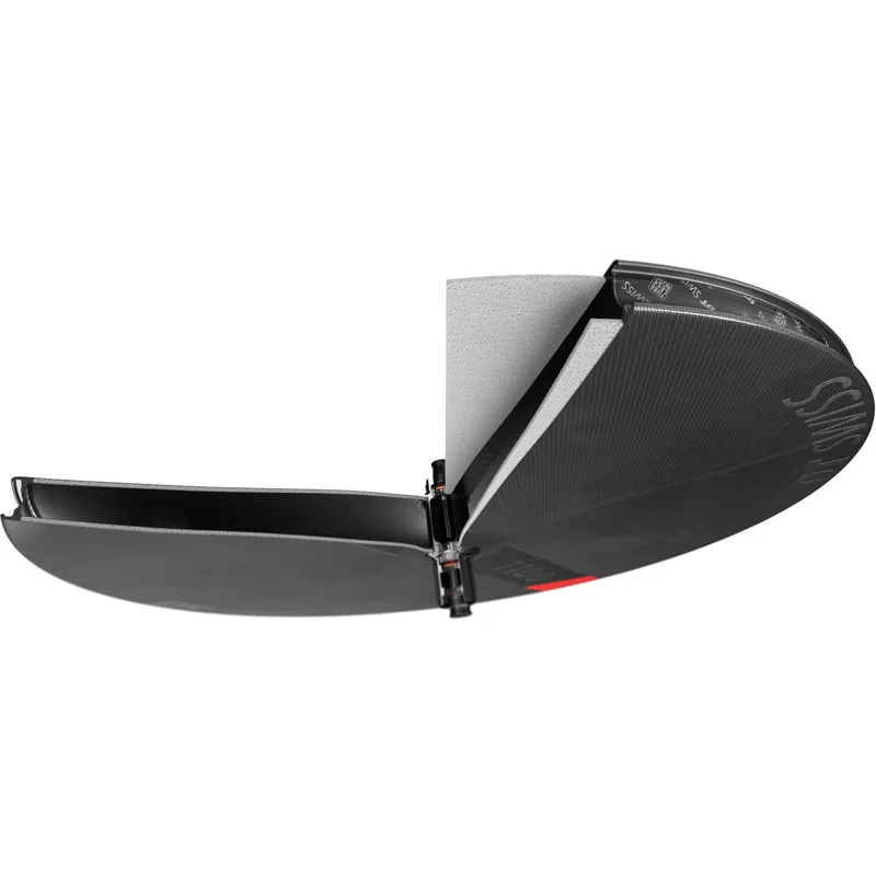 DT Swiss ARC 1100 DICUT Disc Clincher Disc Brake 142 x 12 Rear Wheel in Black-5