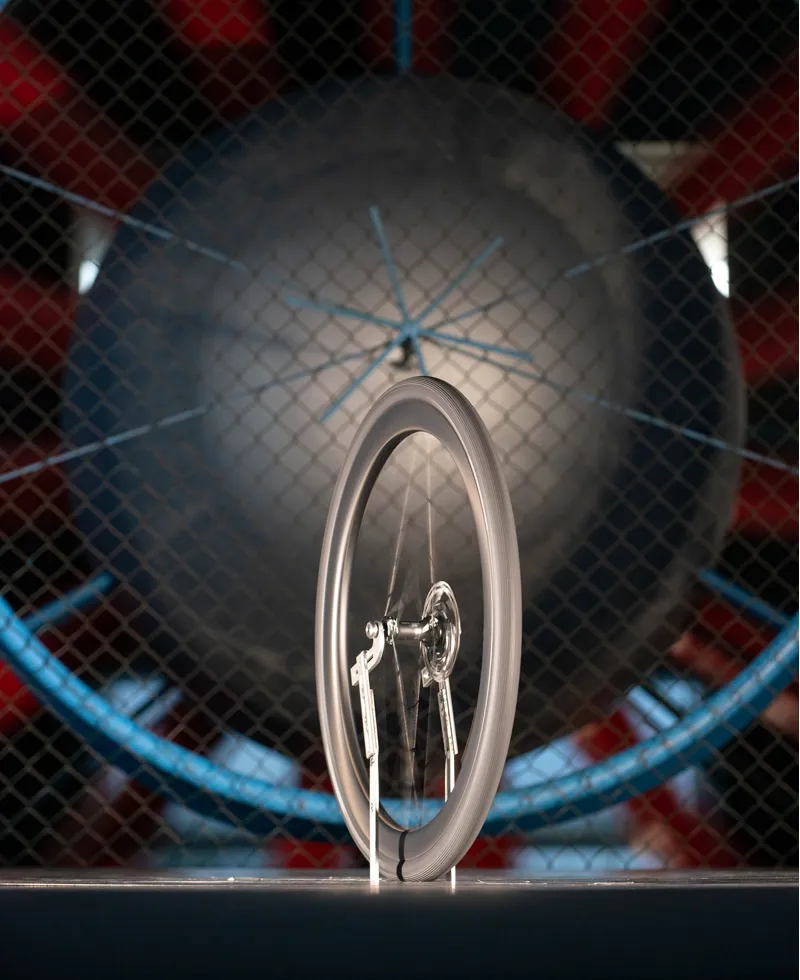 DT Swiss GRC 1400 SPLINE Disc Brake Carbon Clincher 700c Rear Wheel-2