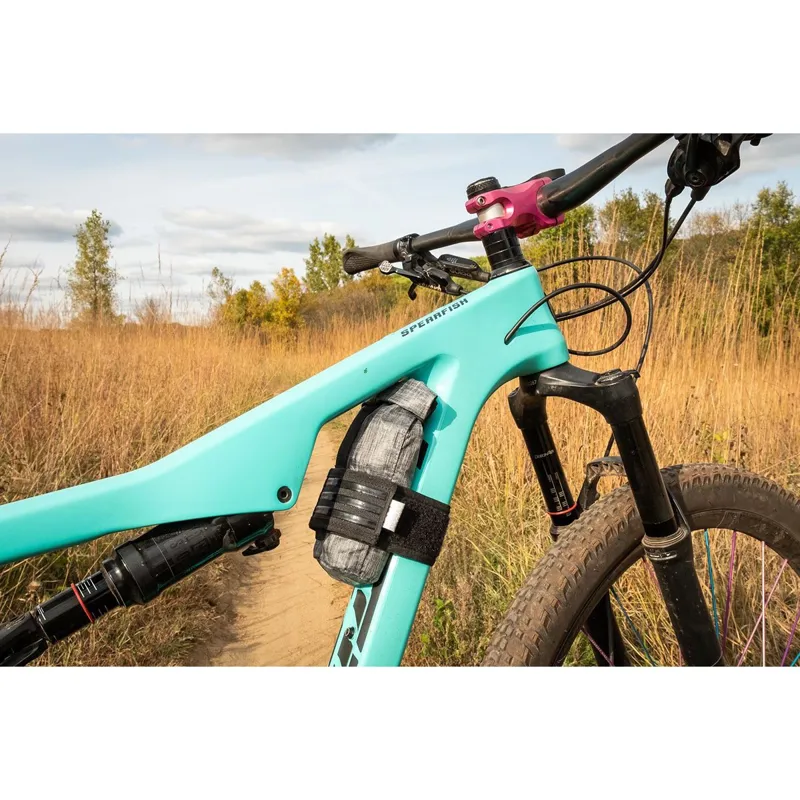 Wolf Tooth B-RAD Mini Roll-Top Bag And Mounting Plate in Black-1