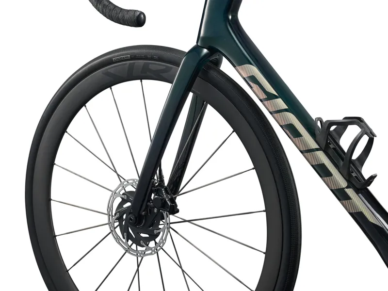 Giant Defy Advanced SL 0 Road Bike 2026 in Arctic Light-6