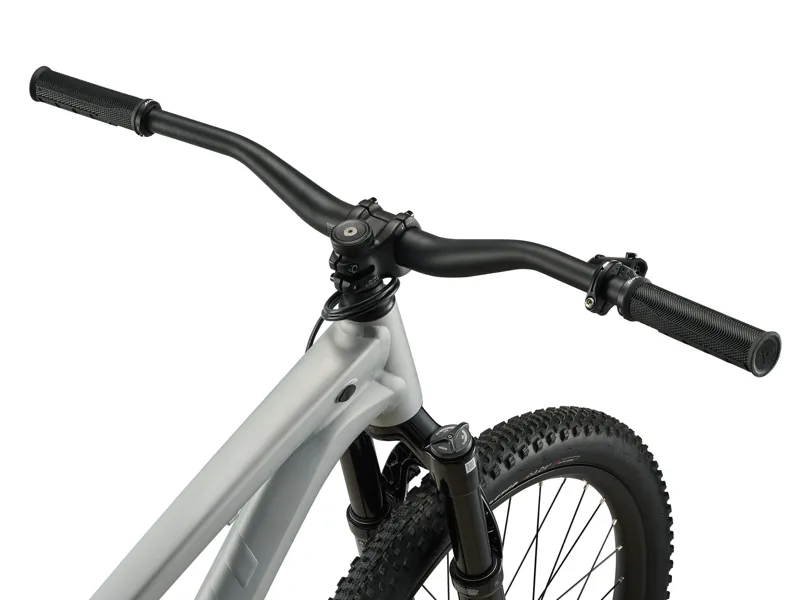 Giant STP 26 Jump Bike 2026 in Quicksilver-5