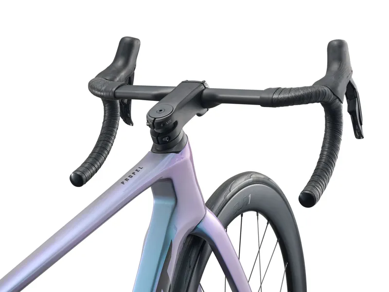 Giant Propel Advanced Pro 0 Di2 Road Bike 2026 in Prismatic Haze-7