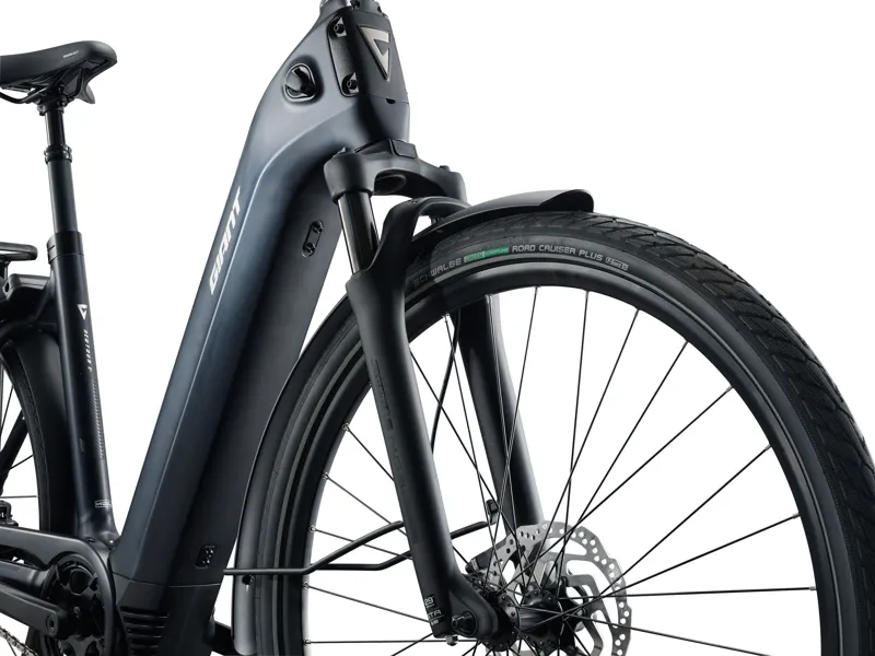 Giant NewTour E+ 2 LST 500Wh Electric Hybrid Bike 2027 in Cold Night-7