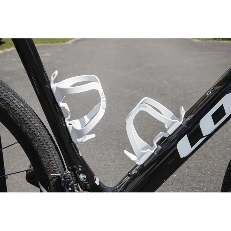 Zefal Spring Bottle Cage in White-1