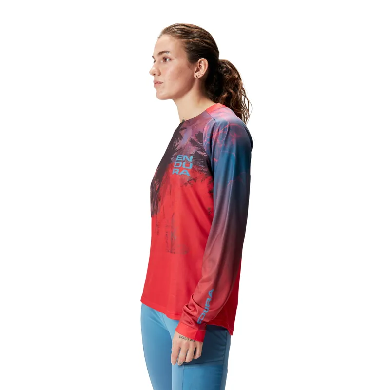 Endura Women's Tropical Long Sleeve Tee LTD in Pomegranate-3