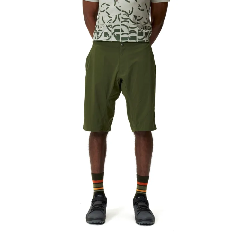 Endura Hummvee Lite Short in Ghillie Green-2