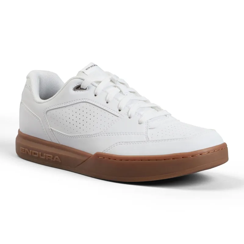 Endura Hummvee Flat Pedal Shoe in White-1