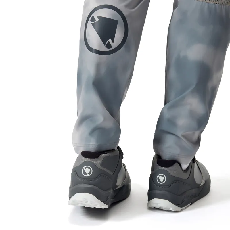 Endura MT500 Burner Flat Shoe in Dreich Grey-4