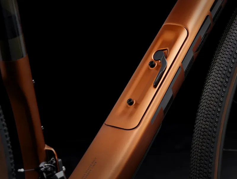 Trek Checkpoint SL 5 Gravel Bike 2024 in Matte Pennyflake-3