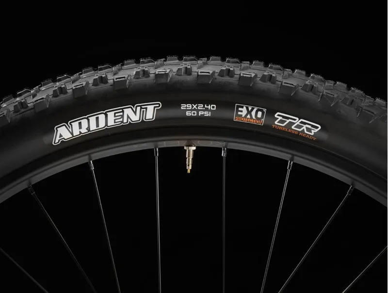 Trek Marlin 7 Gen 3 Hardtail Mountain Bike 2025 in Pennyflake -5