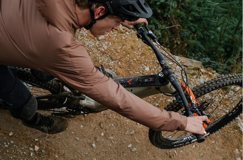 Whyte Bikes E-Lyte 150 Works Trail/Enduro Electric Mountain Bike 2024 in Olive-1