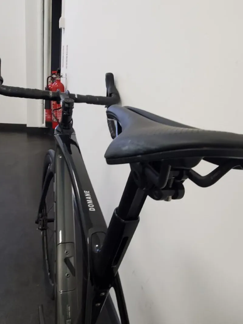 EX DISPLAY Trek Domane SLR 7 Road Bike 56cm 2022 in Dark Prismatic-3